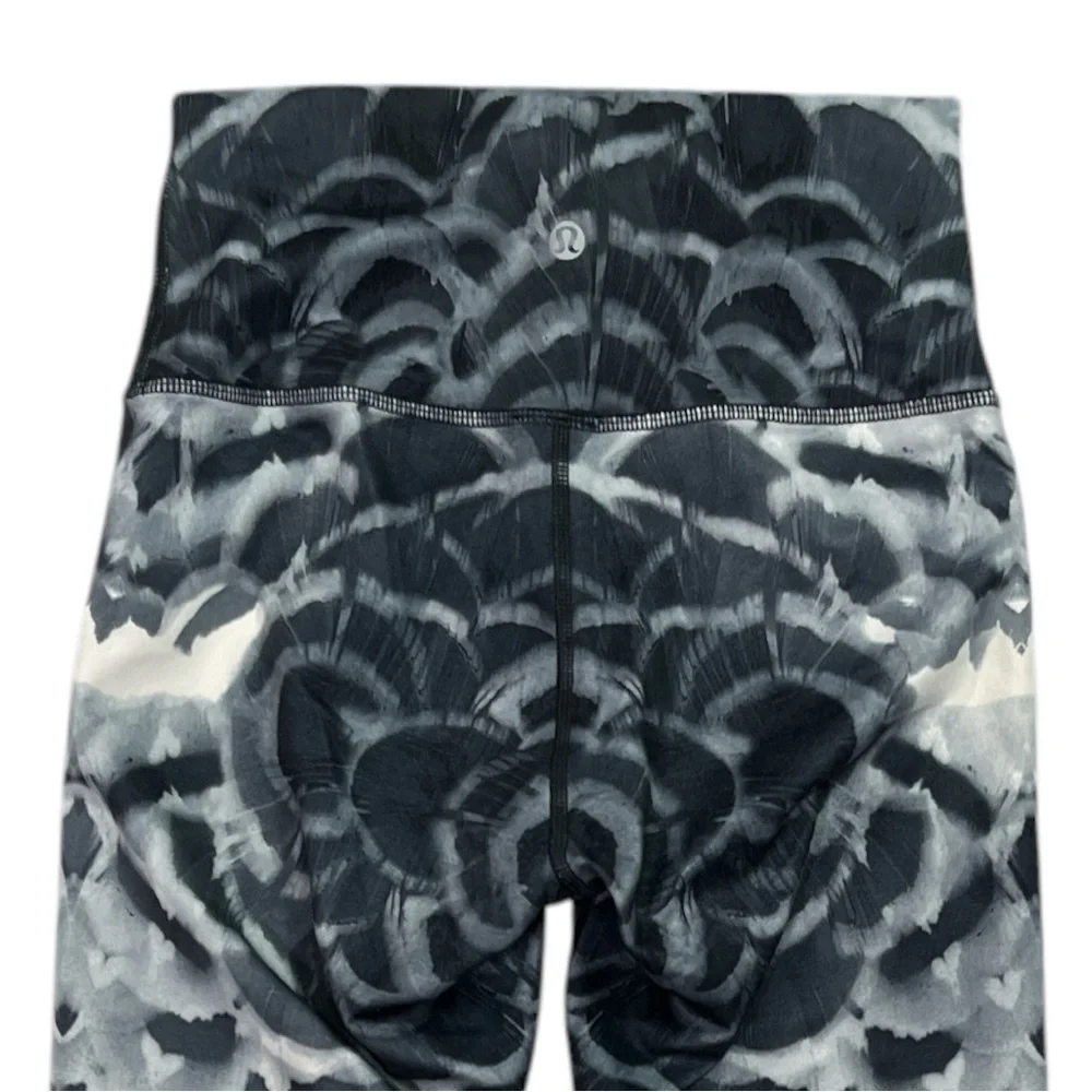Lululemon High Times Pant *SE size 4 in Plume Angel Wing